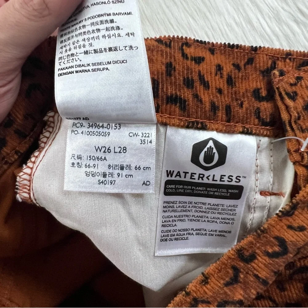 Levi's Size 26 Leopard Ginger Corduroy Wedgie Straight Pants‎ - Picture 11 of 11